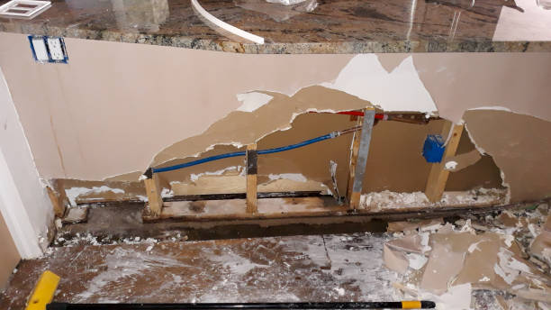Best Sewage cleanup and water damage restoration  in Long Beach, NY