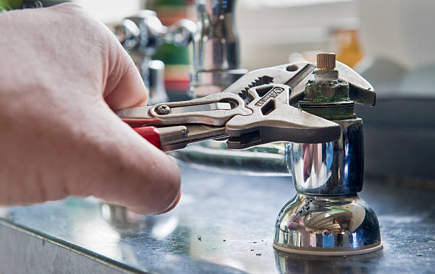 Best Water damage contractors near me  in Long Beach, NY